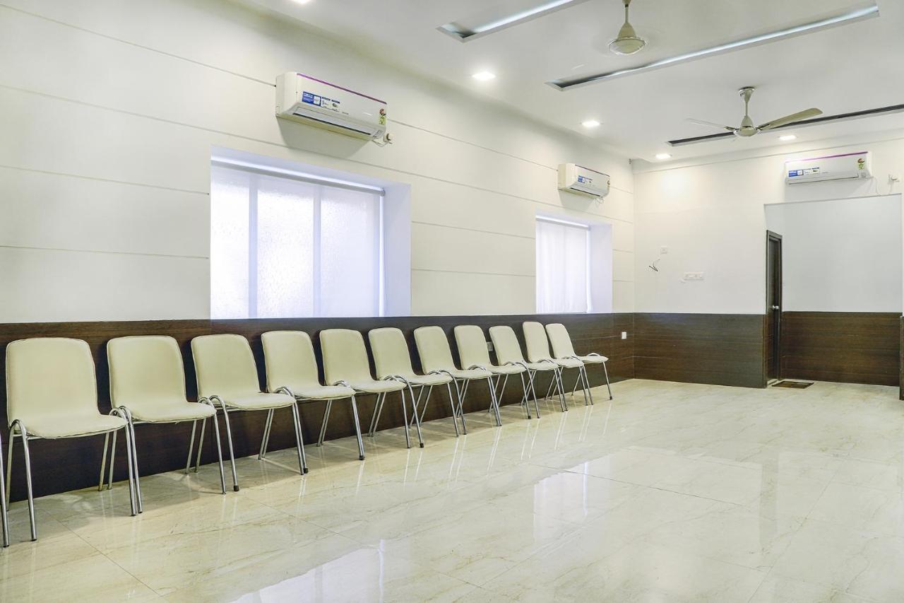 Fabexpress Neeranand Regency - Fully Vaccinated Staff Hotel Kolkata Exterior photo